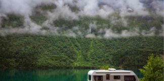 Holiday Home Vs Caravan – The Pros & Cons of Both