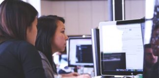 How to Market a College: 8 Successful Ways